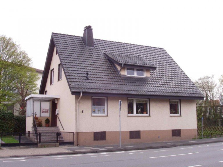 Frontansicht L�hne Einfamilienhaus EFH in zentraler Wohnlage von L�hne!