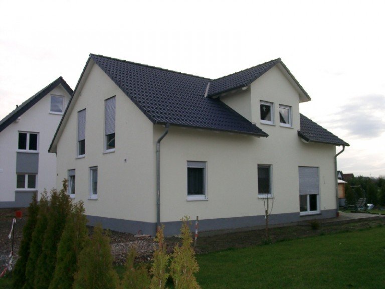 Ansicht 1 B�nde Einfamilienhaus EFH mit ELW in toller Lage, auch hervorragend als EFH nutzbar, mit Erdw�rmeheizung!