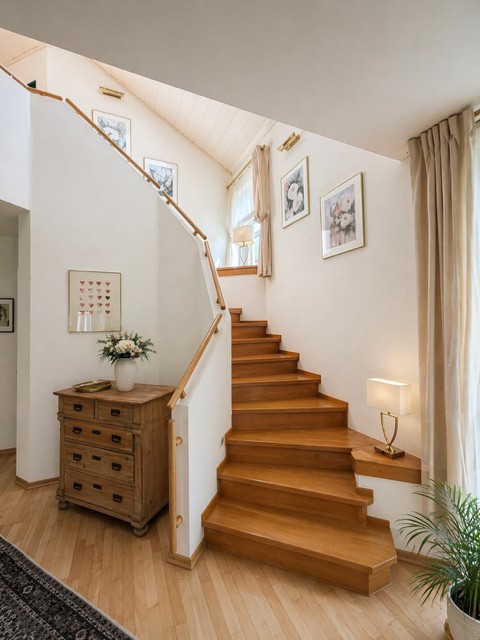 Aufgang zum OG Einfamilienhaus L�hne