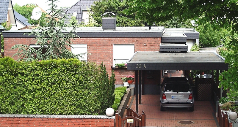 Frontansicht Einfamilienhaus B�nde