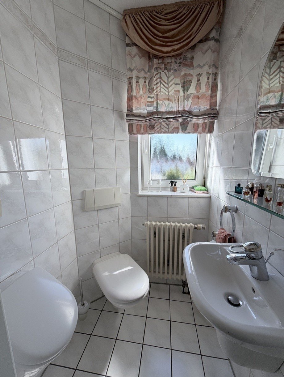 G�ste WC EG Einfamilienhaus L�hne