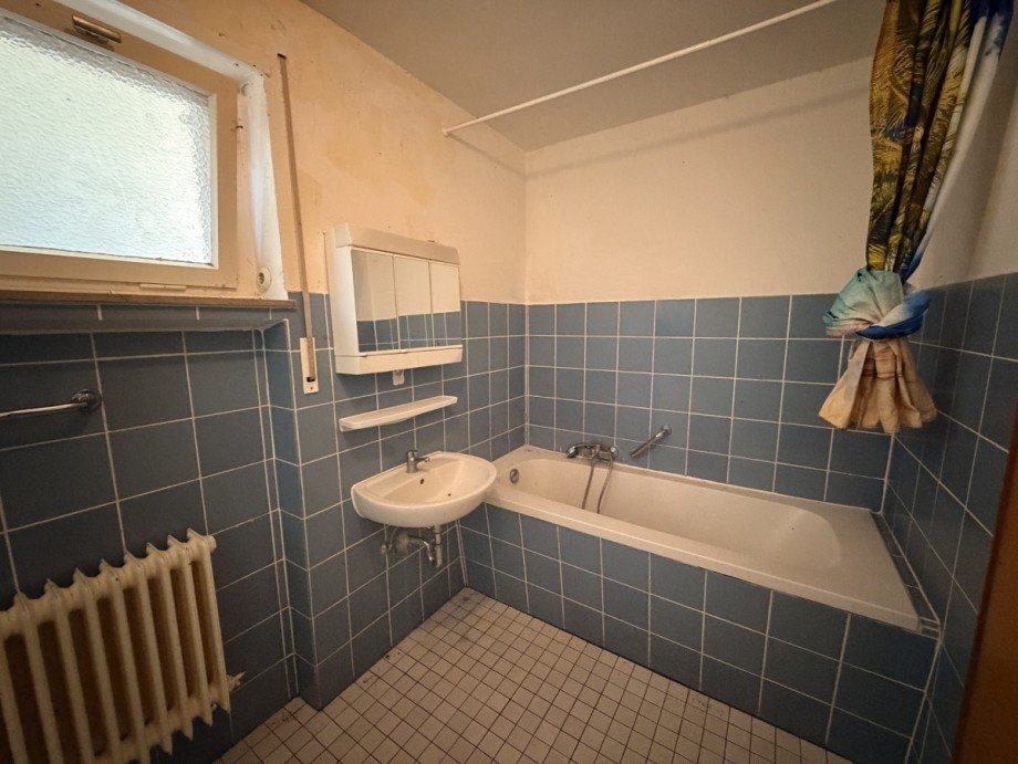 Bad Soutrrain Zweifamilienhaus Vlotho