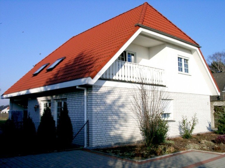 Frontansicht L�hne - Mennigh�ffen Haus Blick �ber Wiesen und Felder..... EFH in traumhafter Lage!