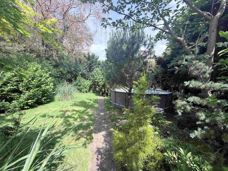 Garten Einfamilienhaus B�nde