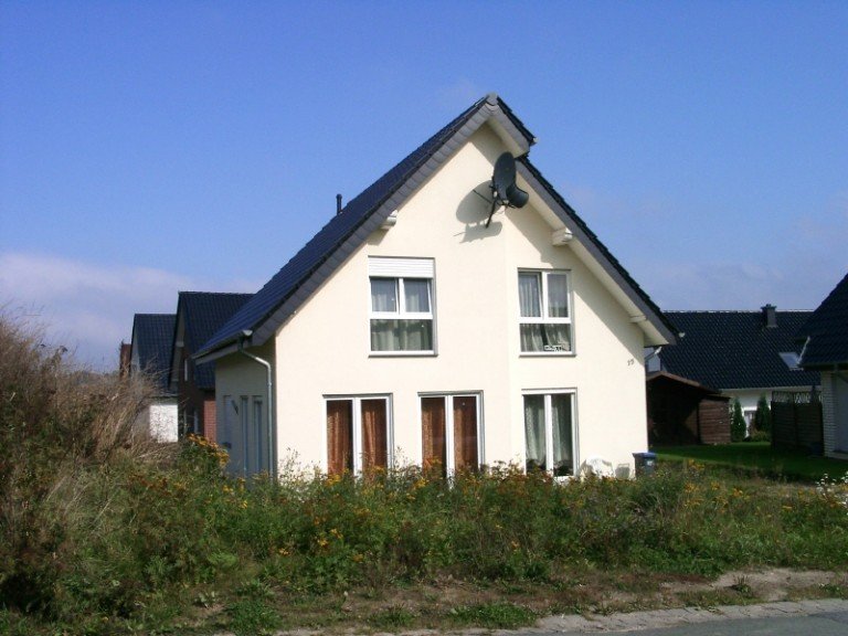 Frontansicht Kirchlengern Einfamilienhaus Schn�ppchen!!! Top Angebot.........massive Bauweise!